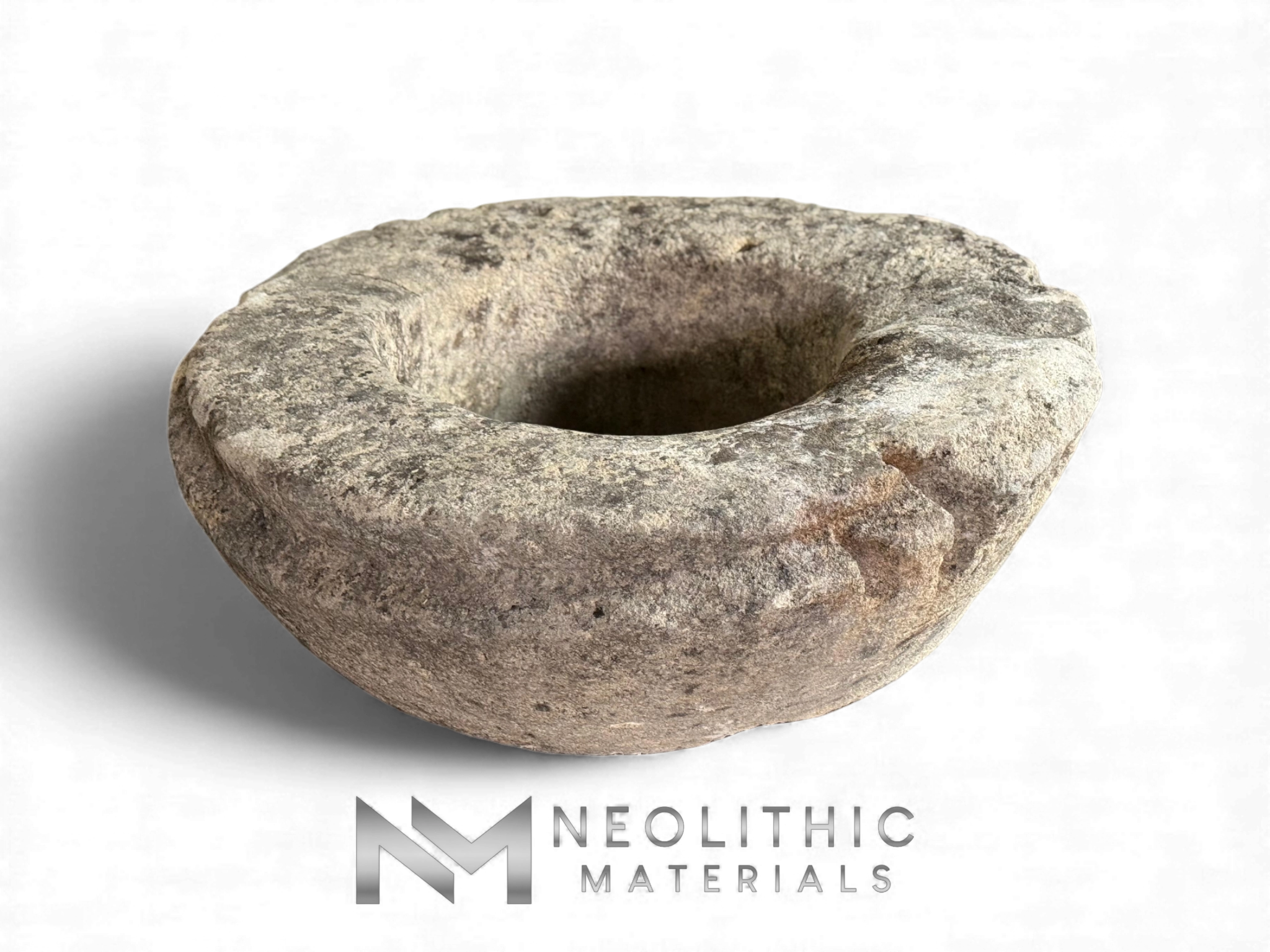 French Antique 18th Century Petit Limestone Well